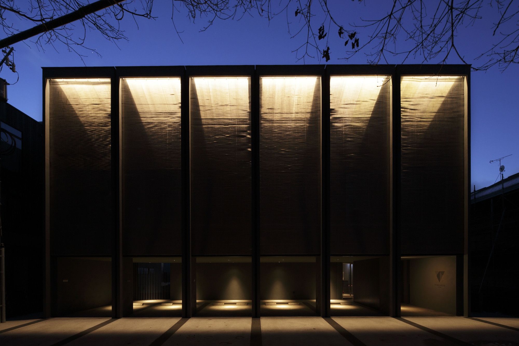 © Nacasa & Partners Inc