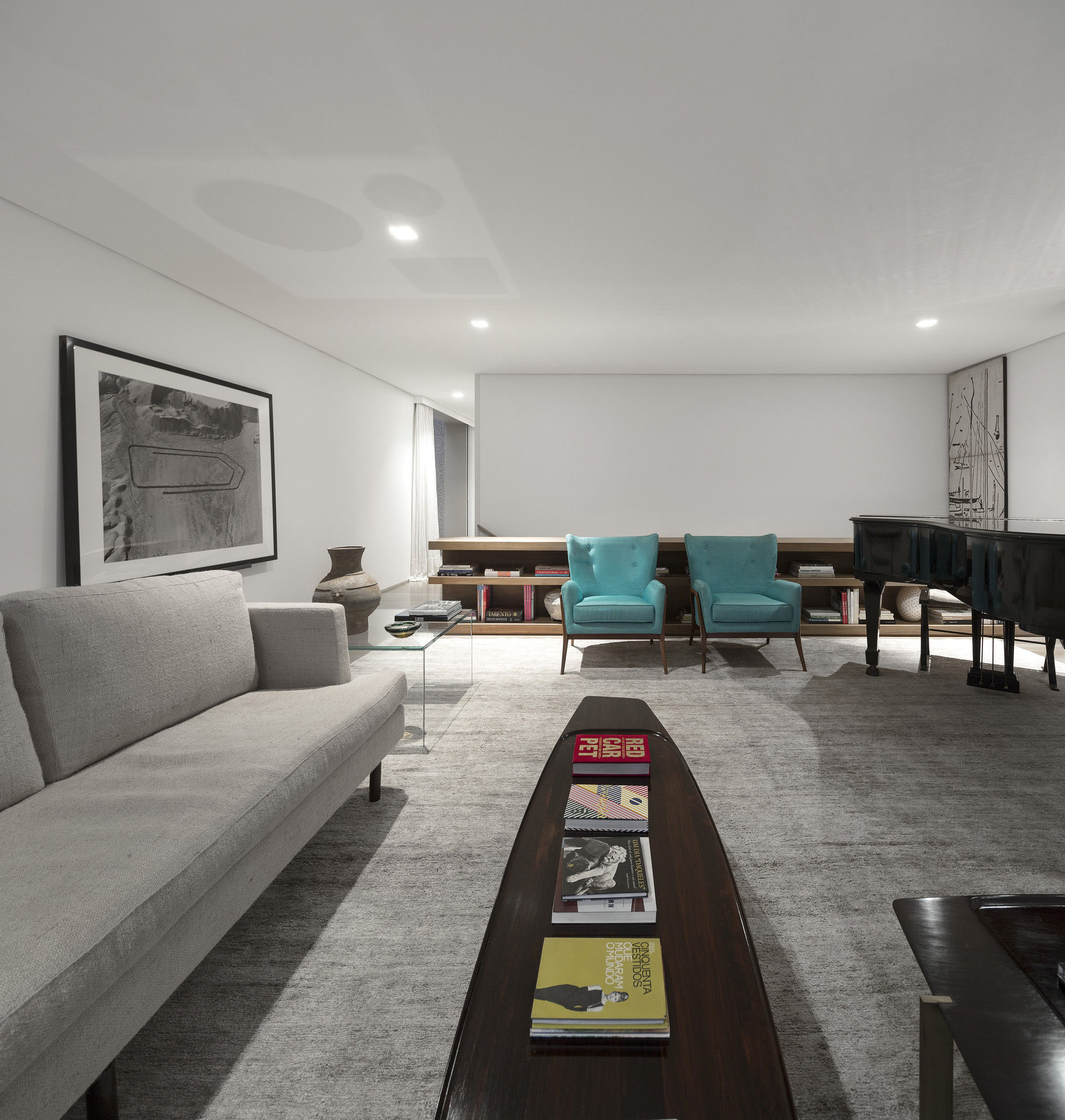 Gallery of K House / Studio Arthur Casas - 10