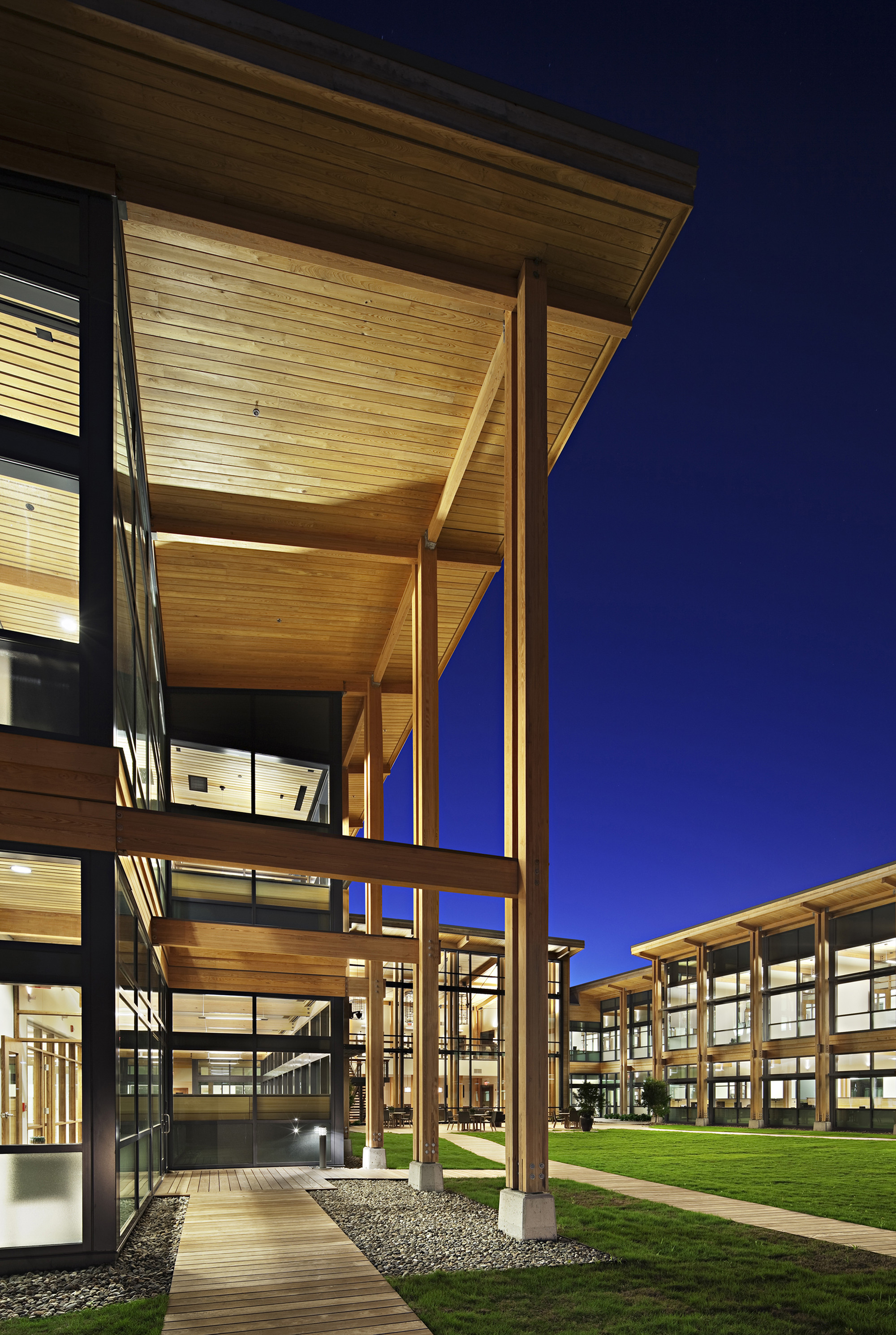 Gallery of Live Oak Bank Headquarters / LS3P 4