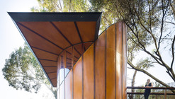 Tree Top Studio / Max Pritchard