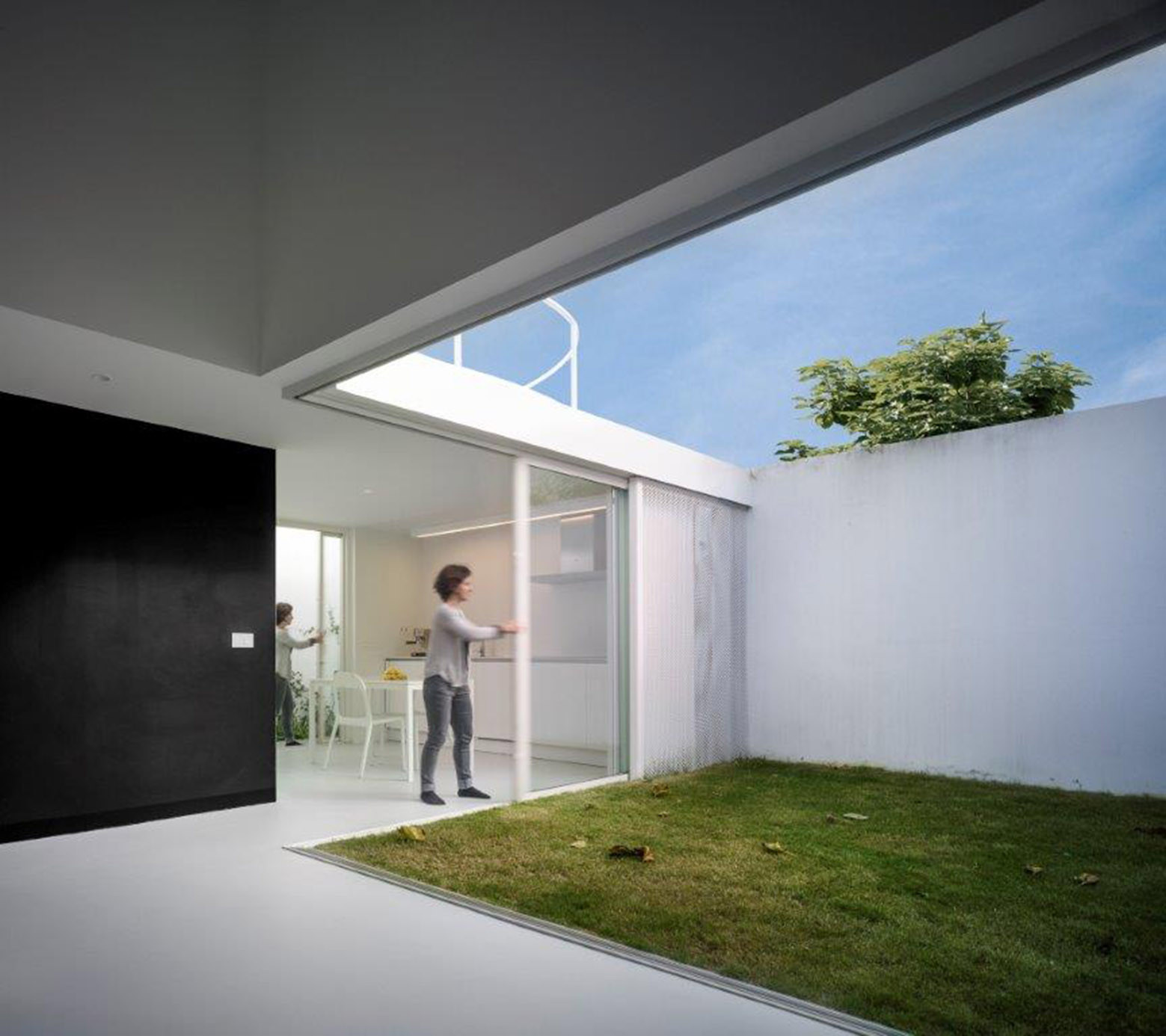 Gallery of House for a Violinist / OAM 2