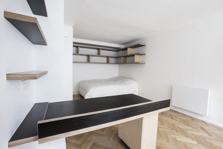 Flat Renovation for a Photographer / Alia Bengana - Shelving, Bed, Bedroom