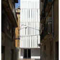Edifício na Província de Tarragona / Alonso y Balaguer - Arquitetura Cultural