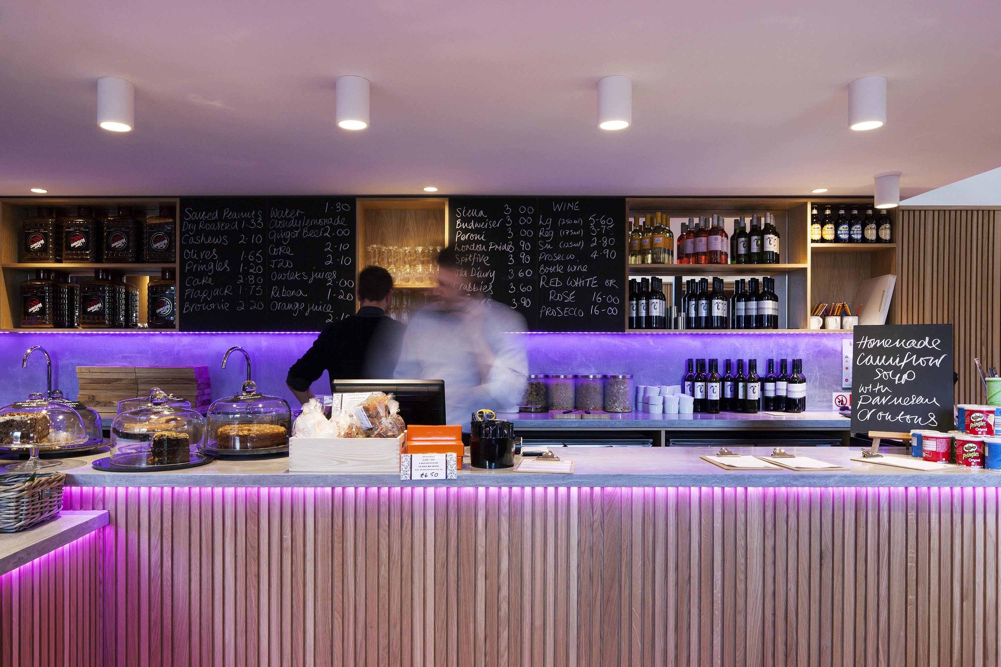 Centro Audiovisual Kino / Jonathan Dunn Architects - Imagem 8 de 20