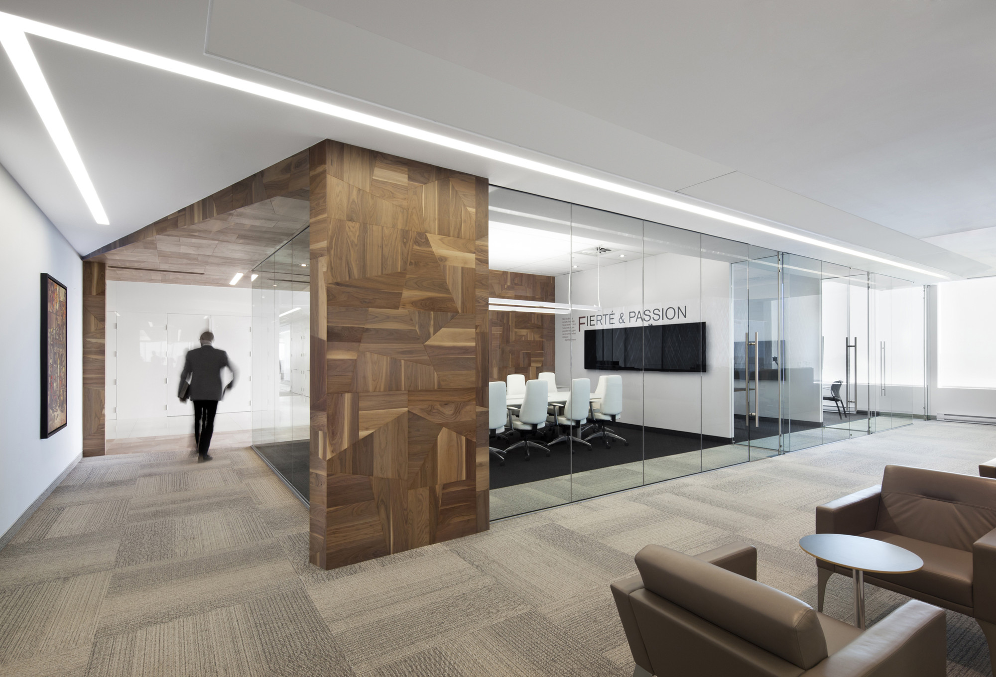 Gallery of Offices Broccolini Construction / Figurr Architects
