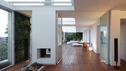 Apartment T / AE5 partners