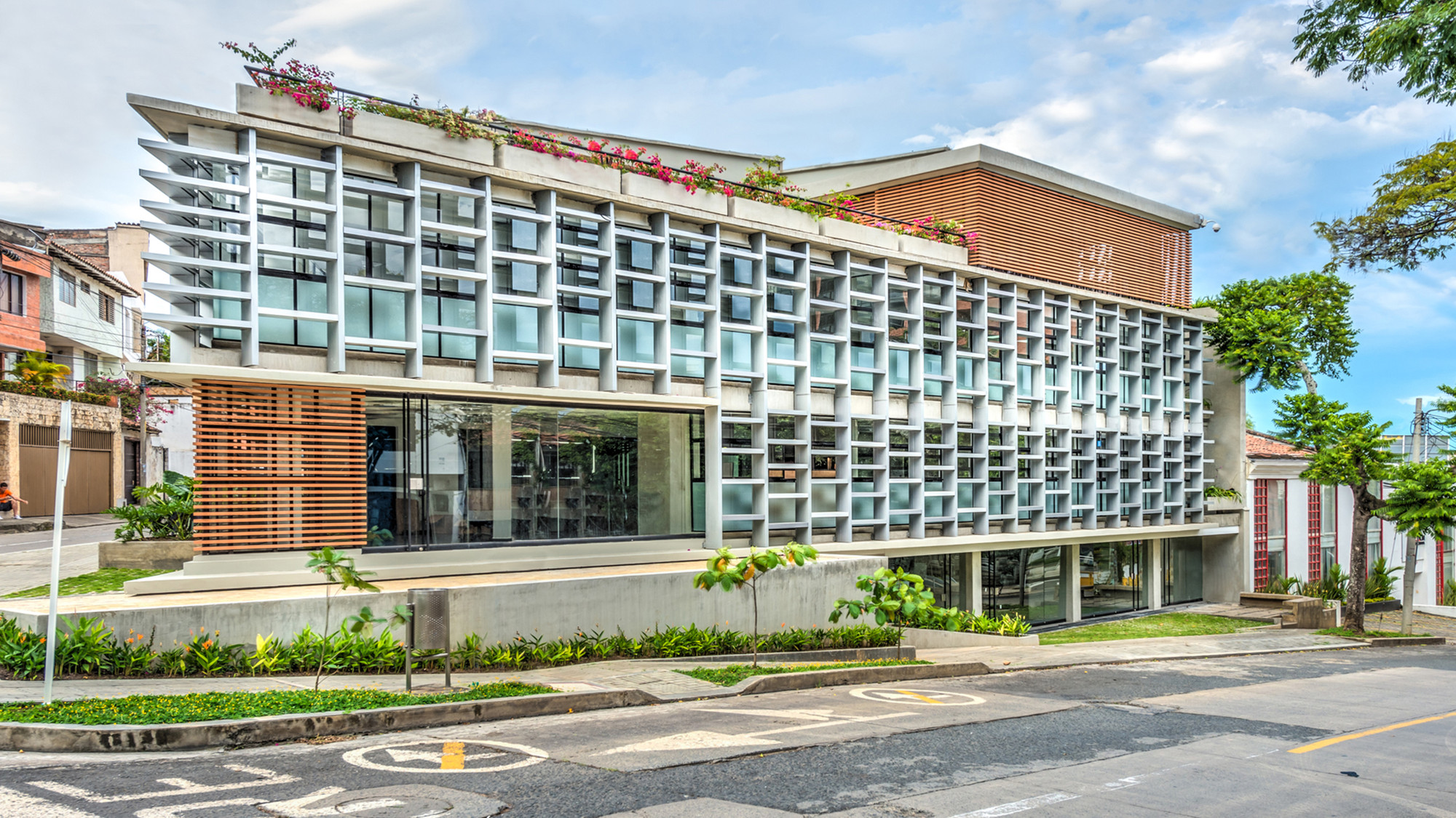 Spectra Building Gallery of Spectra Building / Espacio Colectivo Arquitectos - 6