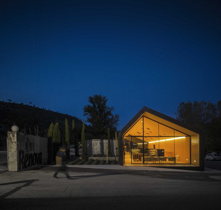 Tienda & Teatro RENOVA / Phyd Arquitectura - Imagen 10 de 22