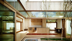 Z-Casa Cuadrada / Mccullough Mulvin Architects