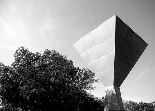 Clássicos da Arquitetura: Rodoviária de Fortaleza / Marrocos Aragão - Fachada