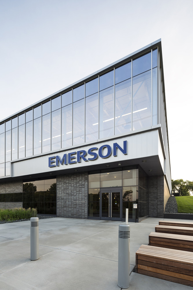 Gallery of Emerson Process Management / HGA 14