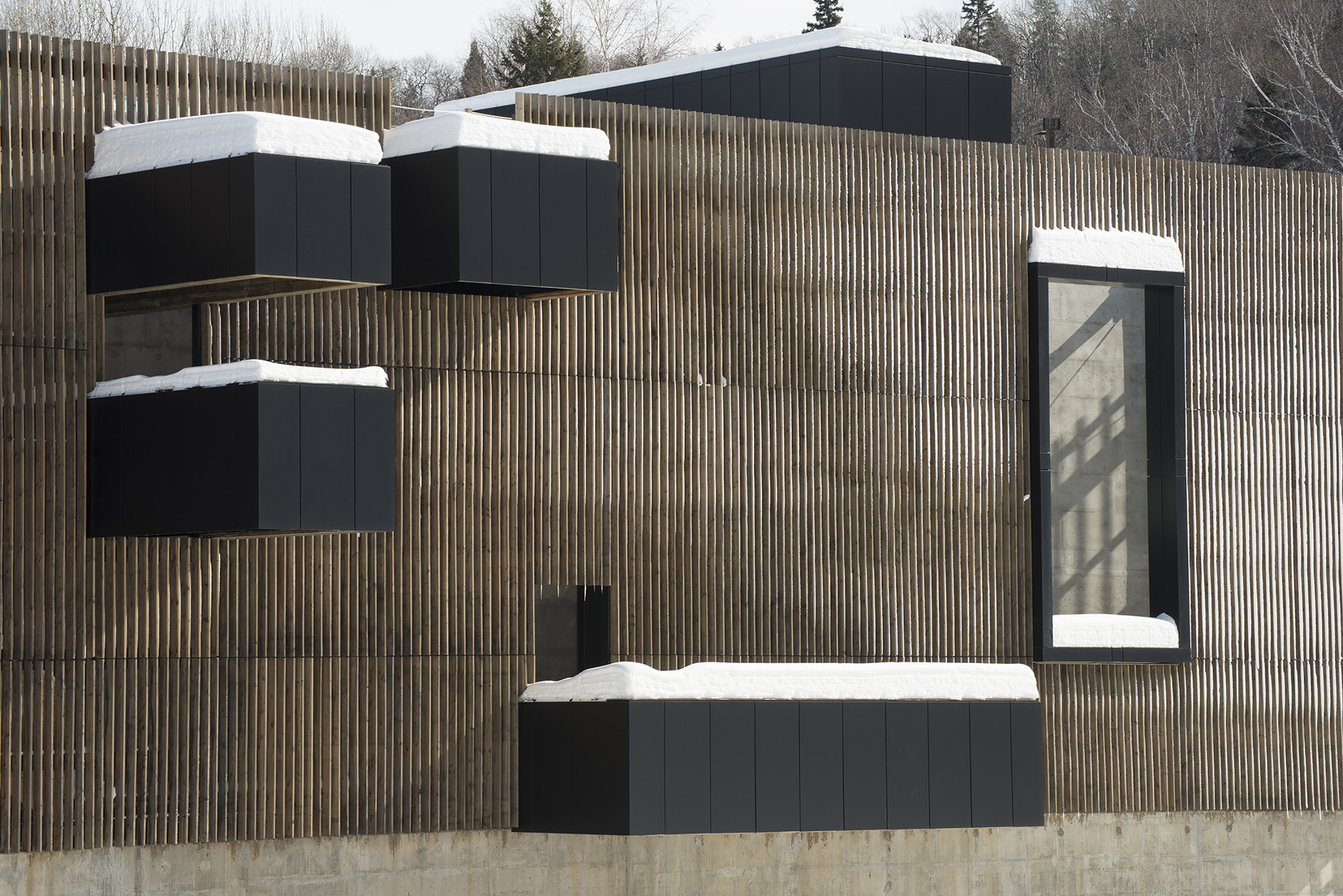 Val-Jalbert Belvedere  / Atelier Pierre Thibault - Imagen 7 de 32