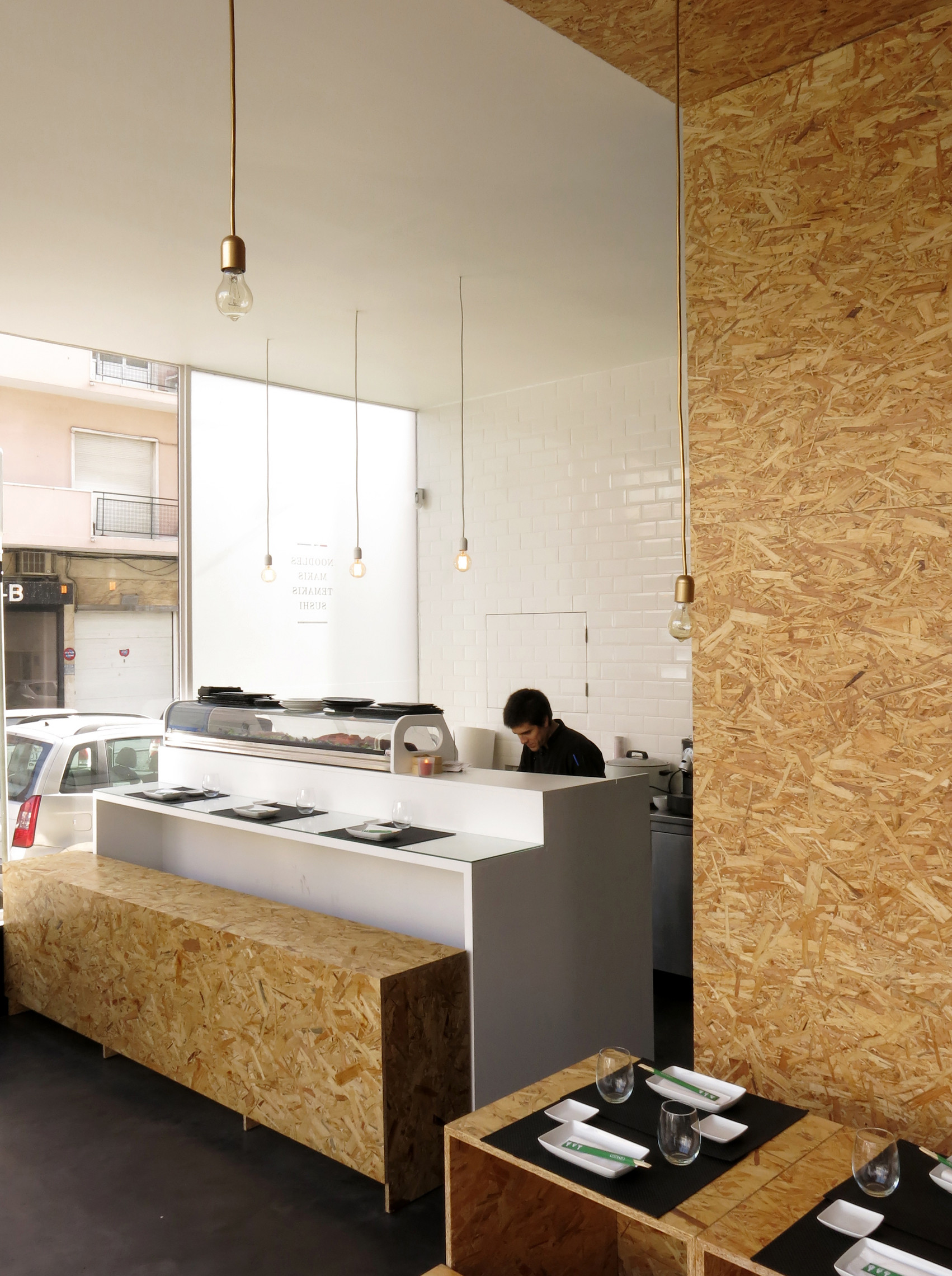 Galeria de Wasabi Sushi Bar / CAVE 13