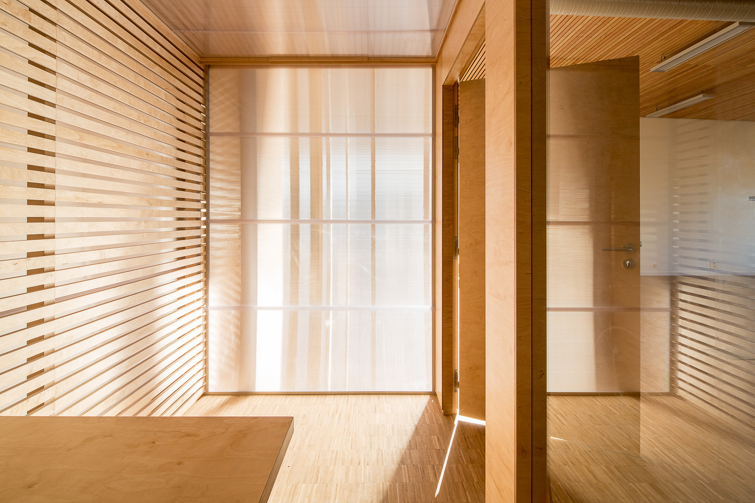 ECOPOLE / ENO architectes - Imagem 4 de 26