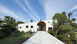 拱墙住宅  / naf architect & design