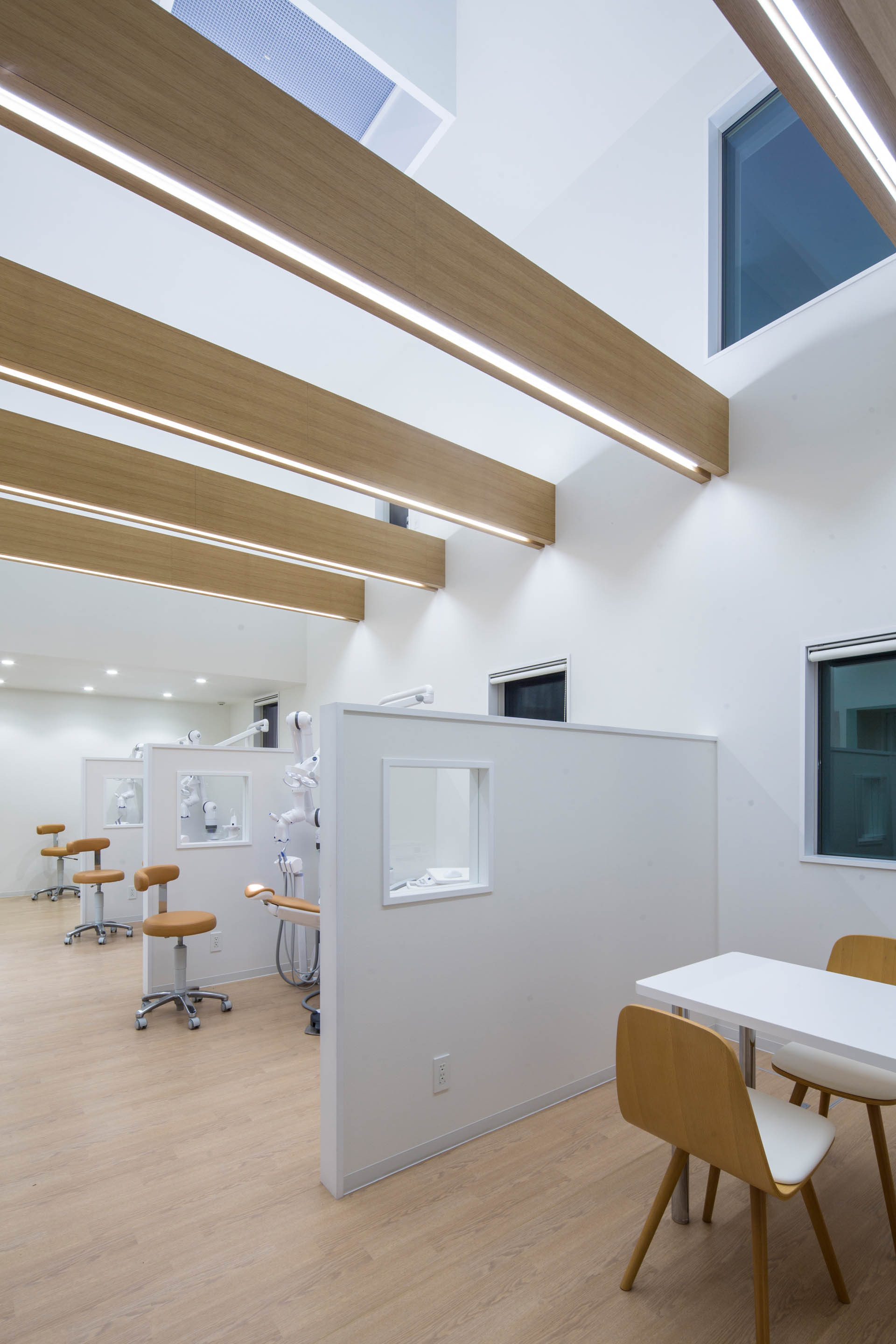 Gallery of Yokoi Dental Clinic / iks design + msd-office - 10