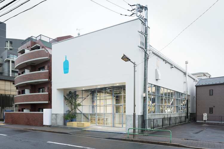 Blue Bottle Coffee Kiyosumi-Shirakawa Roastery & Cafe / Schemata Architects - Image 3 of 13