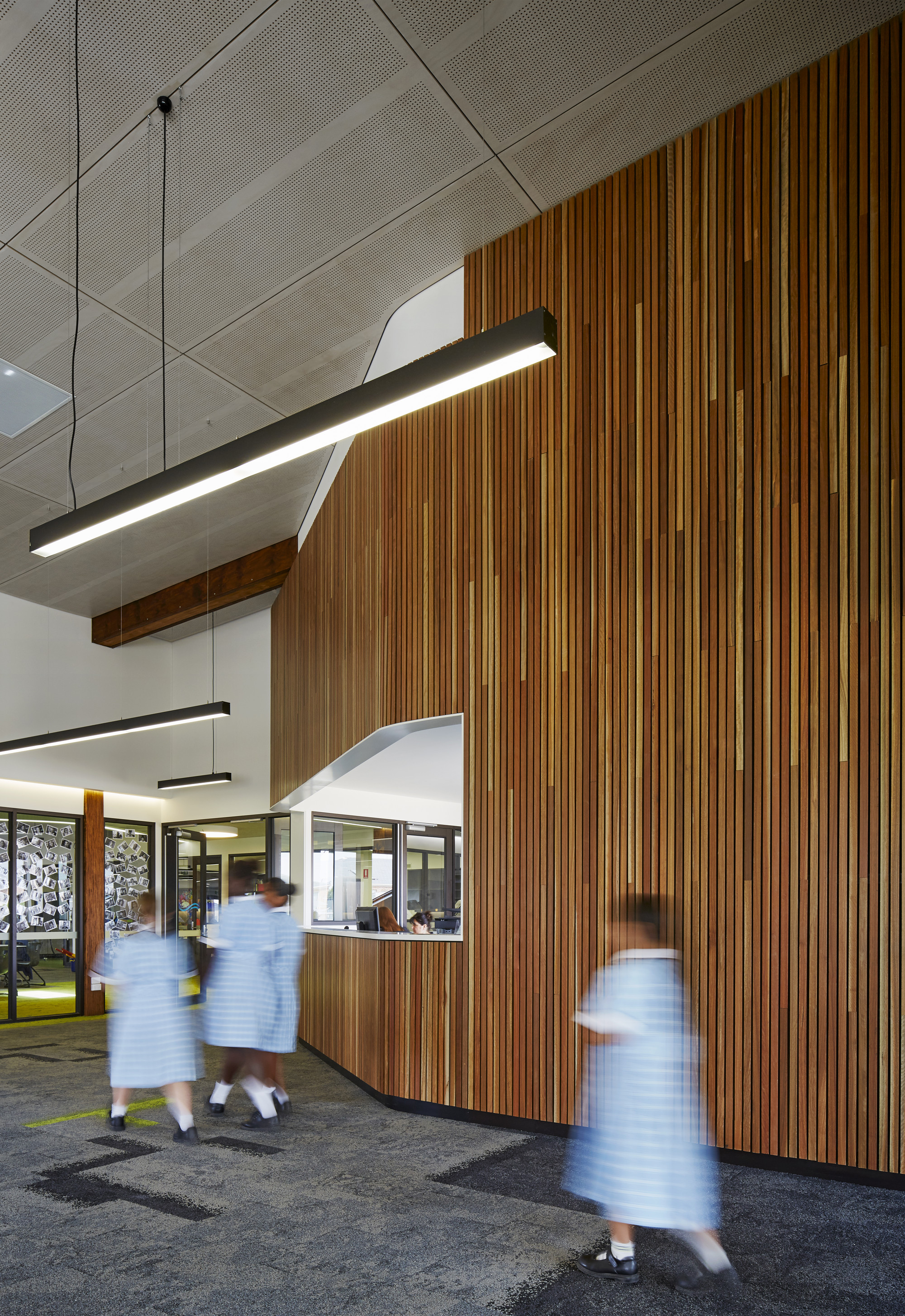 Gallery of St John the Apostle Primary School / Baldasso Cortese
