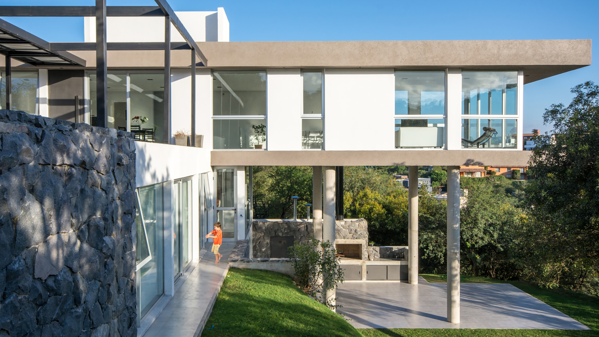 367 House / Mateo Ponce de León