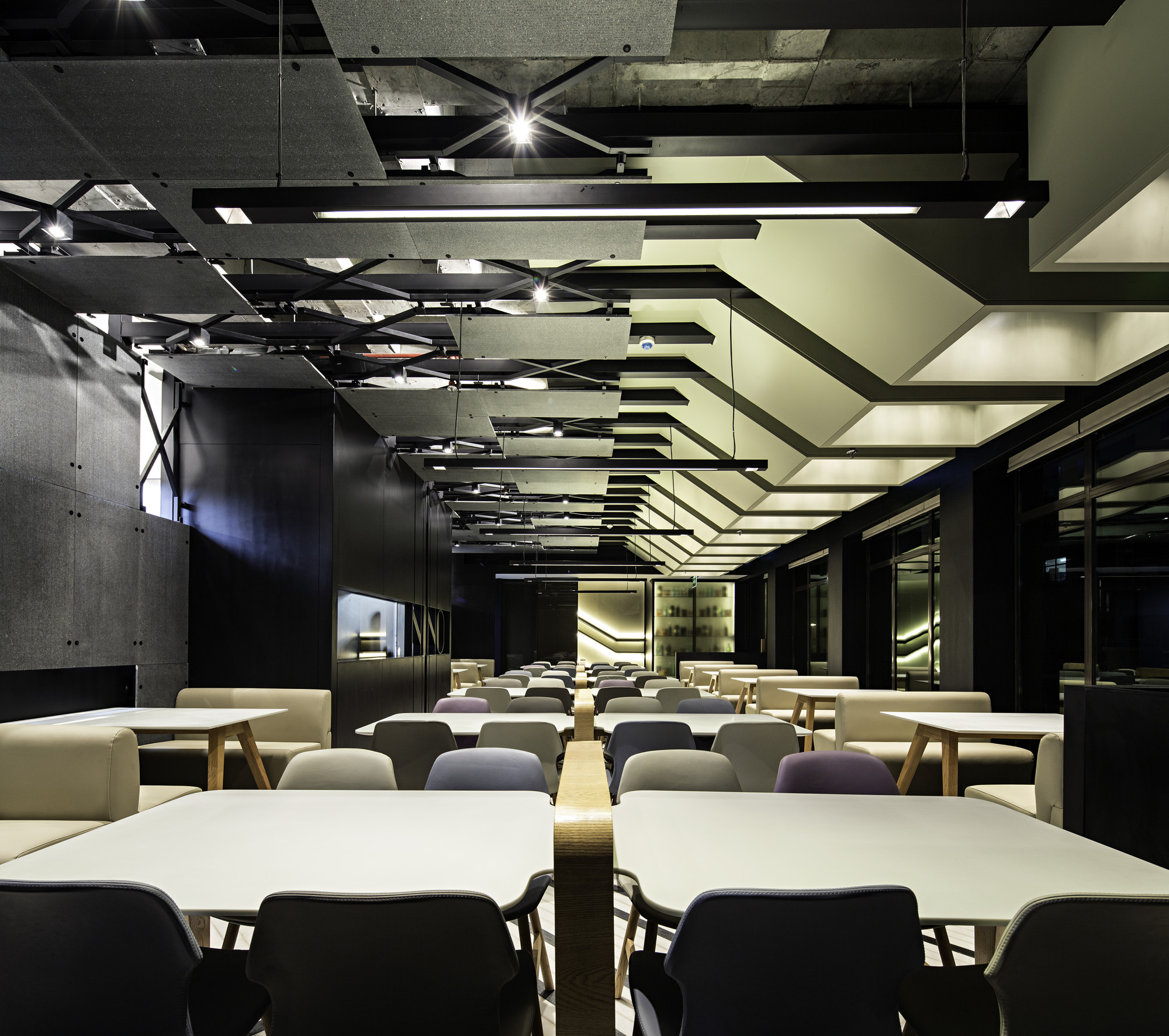NINO Restaurant / Jassim Alshehab Architects, © Nelson Garrido