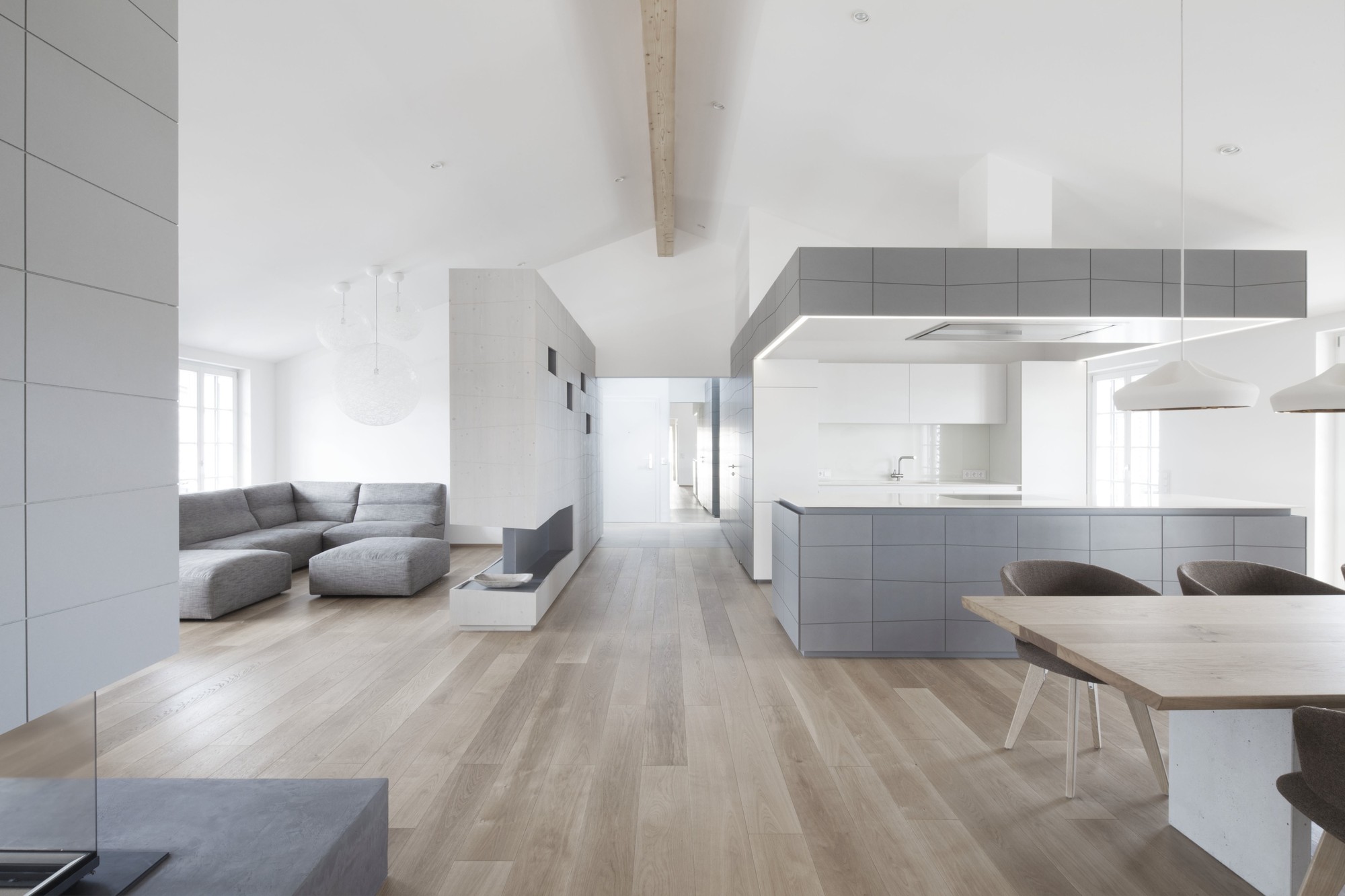 Penthouse V / destilat, Courtesy of destilat