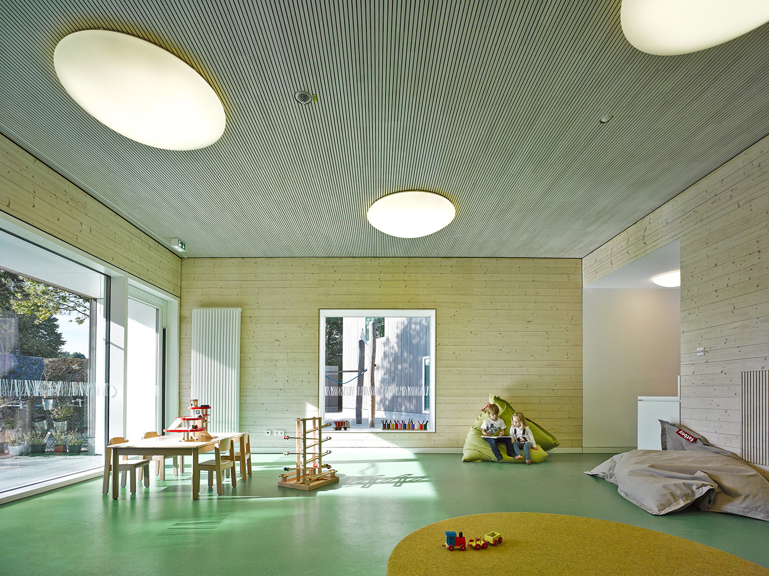 Gallery of Familienzentrum im Steinpark Kindergarten / nbundm - 10