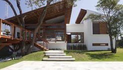 Casa en el Condominio Vila Real de Itu / Gebara Conde Sinisgalli Arquitetos