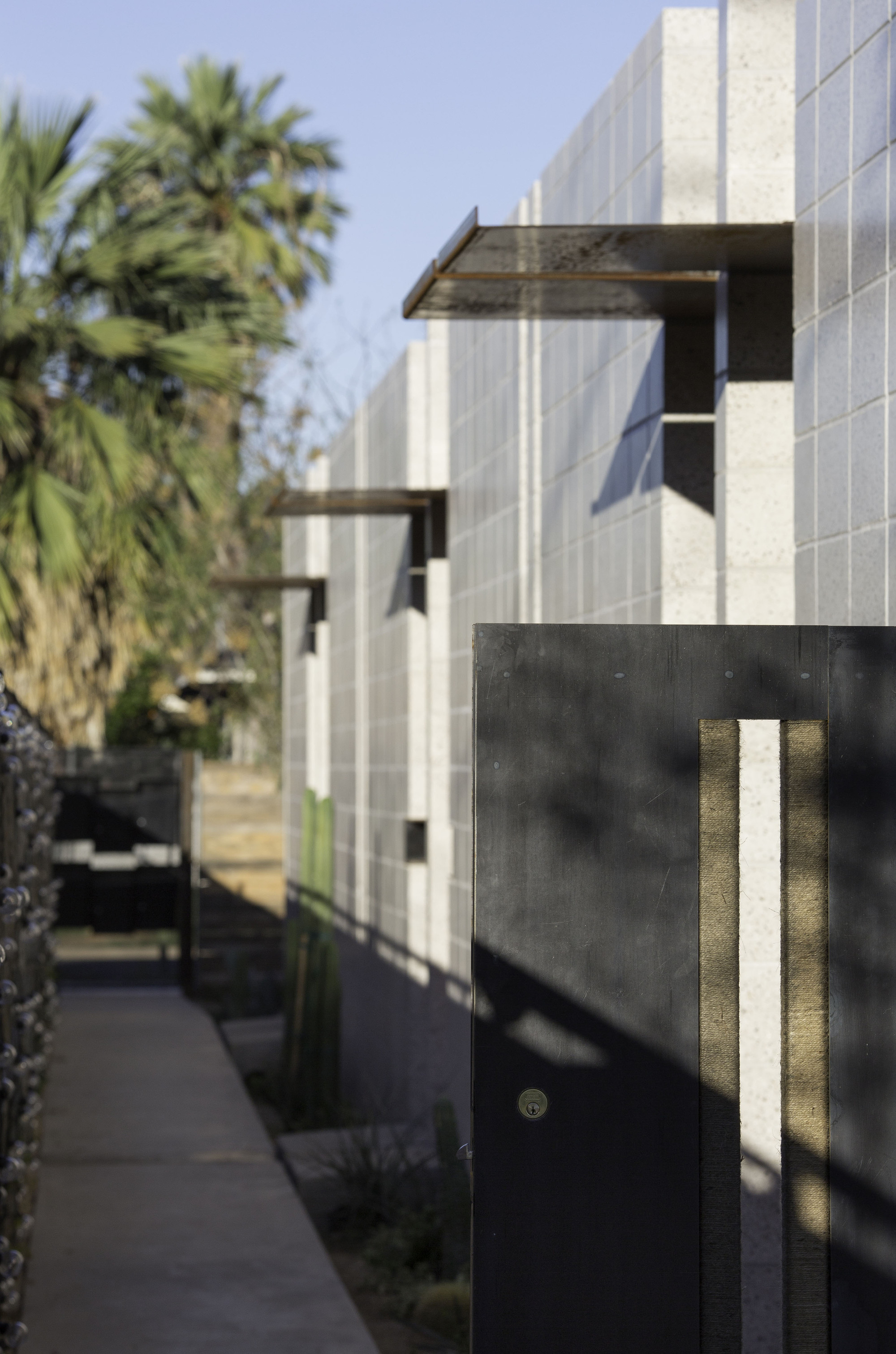 Gallery of White Stone Studios / Benjamin Hall Design 7