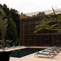 Furnas Boutique Hotel Thermal / Saraiva + Associados + Nini Andrade Silva - Hotéis, Jardim, Fachada, Cadeira