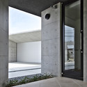 Floating House / Satoru Hirota Architects - Facade, Concrete, Column
