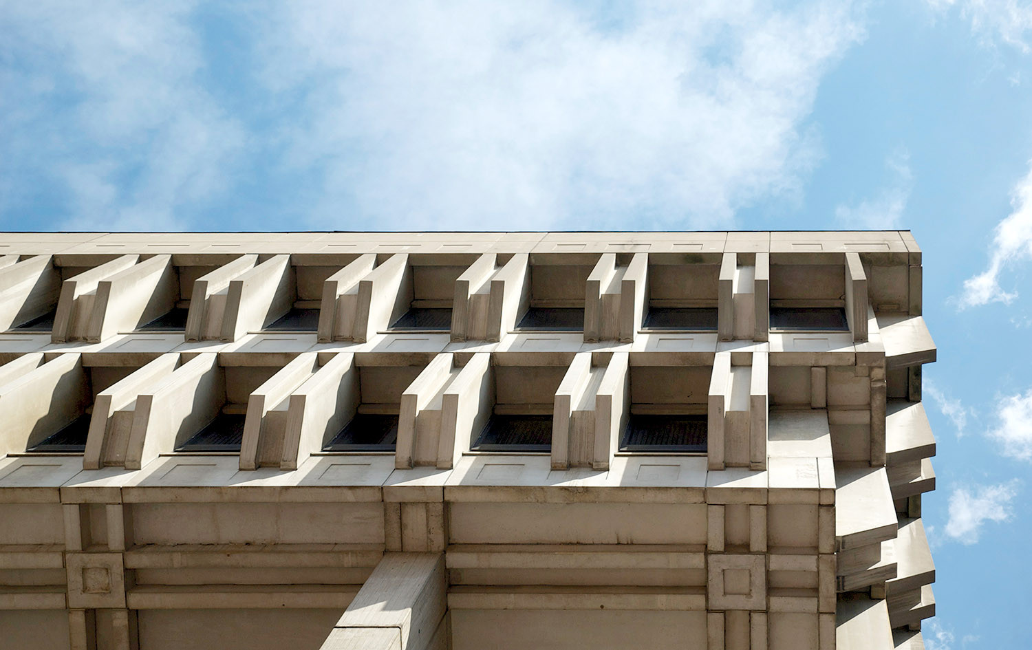 Gallery of How "Heroic Concrete Architecture and the New Boston" Hopes to Reclaim America's