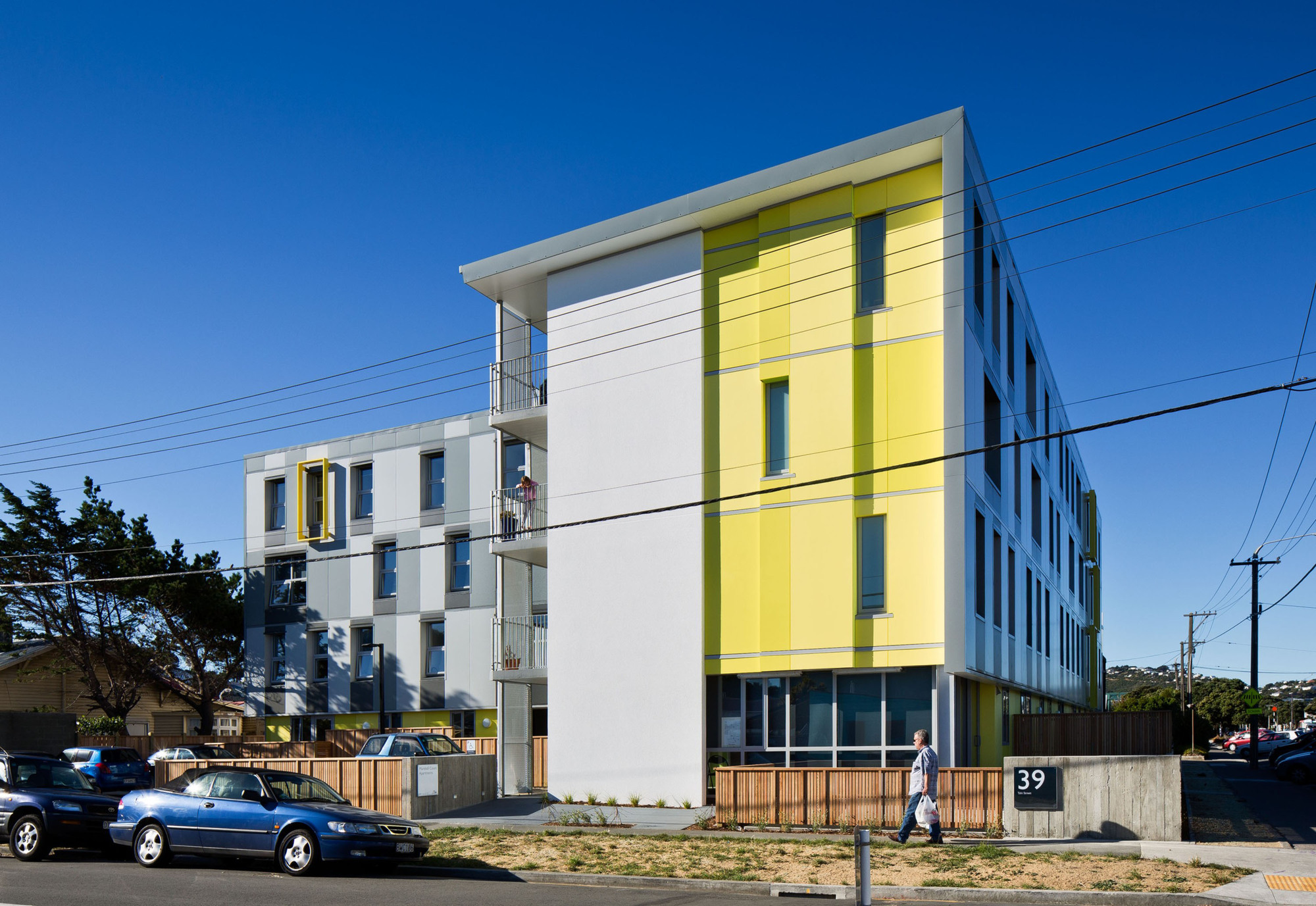 Gallery of Marshall Court Apartments / Designgroup Stapleton Elliott 6