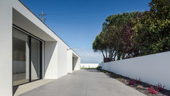 Casa en Gandra / Raulino Silva Arquitecto