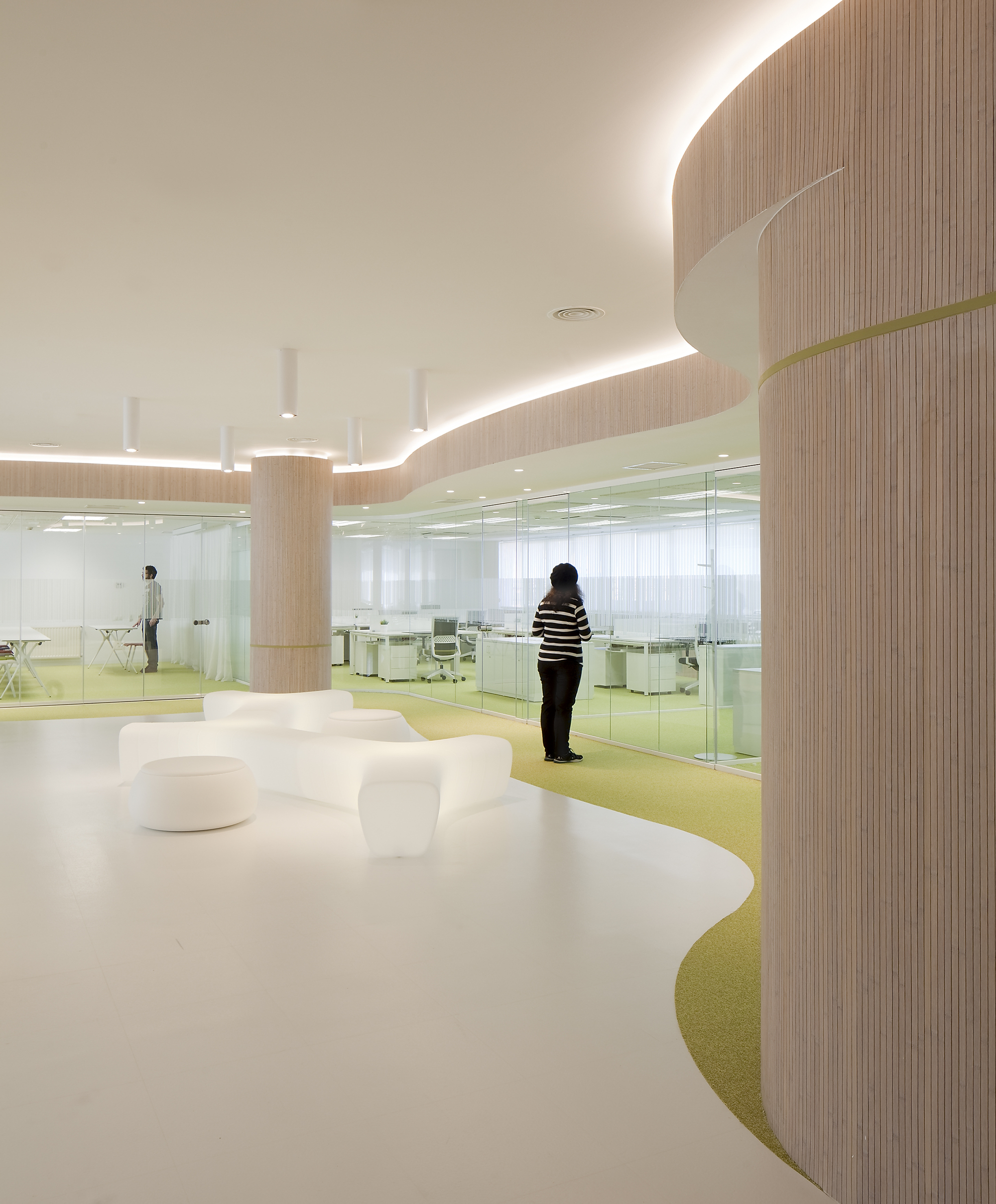 Galería de Centro Internacional Santander Emprendimiento / Angel Blanco ...