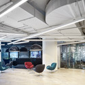 Oficina Pernod Ricard Rouss / UNK project - Interiores De Oficina