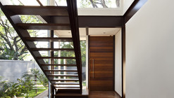 Casa Pau Brasil / Vasco Lopes Arquitectura