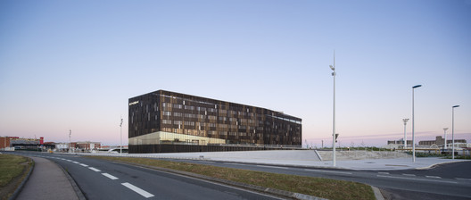 Escuela Marítima Nacional en Le Havre / AIA Associés - Imagen 9 de 29