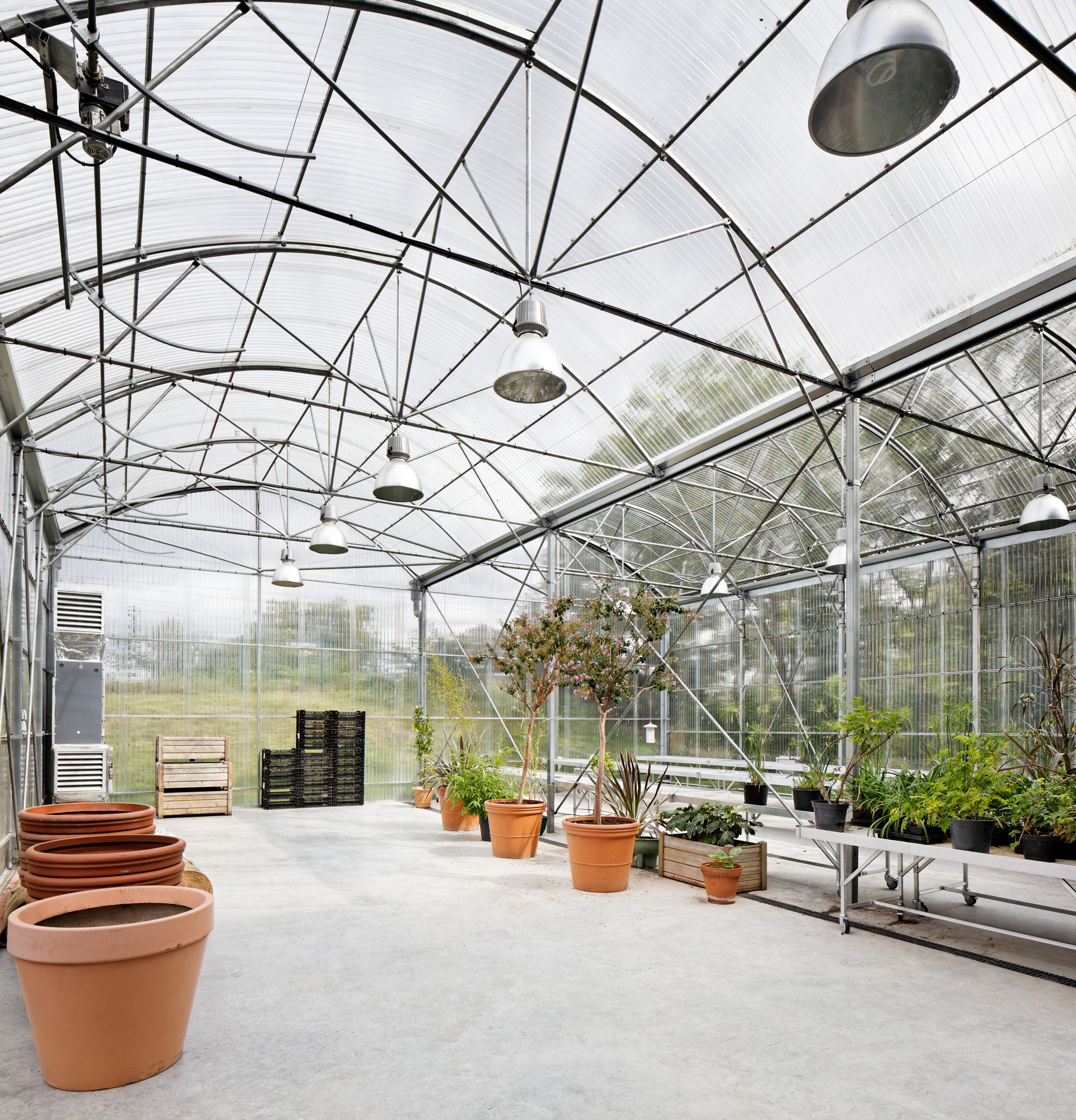 Studio centre. Studio centre. Centre photo. Пиво иркутск. Cbs studios logo.