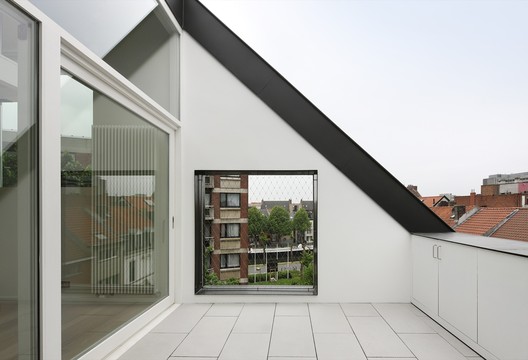 Puinhuis / FELT - Image 11 of 15