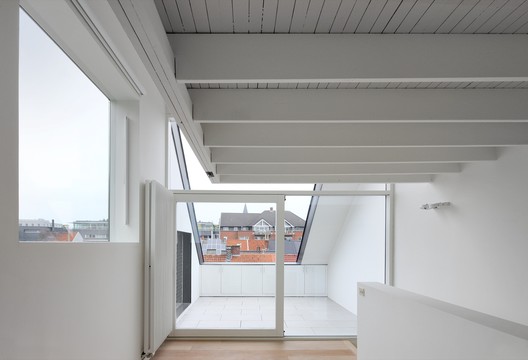 Puinhuis / FELT - Image 6 of 15