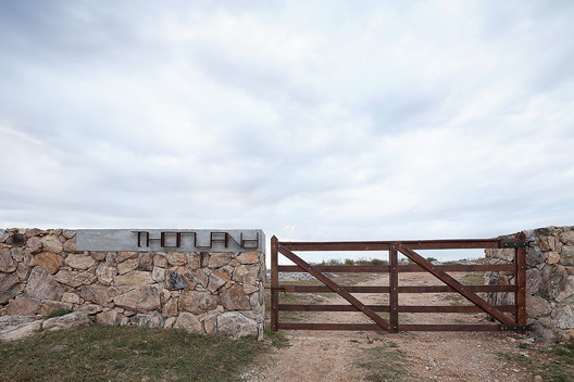 Calera del Rey House / gualano + gualano: arquitectos - Image 12 of 37