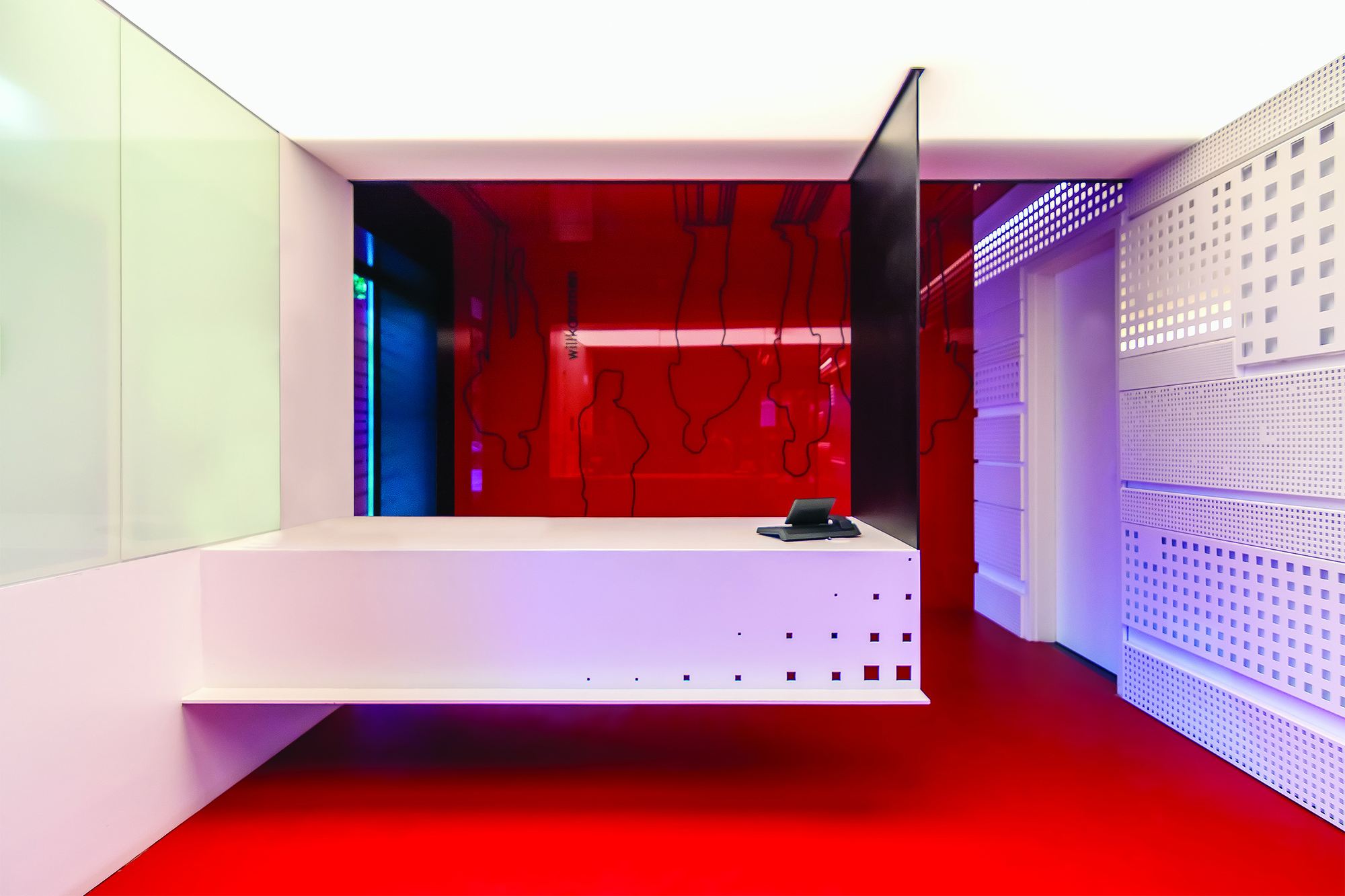 Gallery of L.S.G. HEad Office Building / Urban Office 17