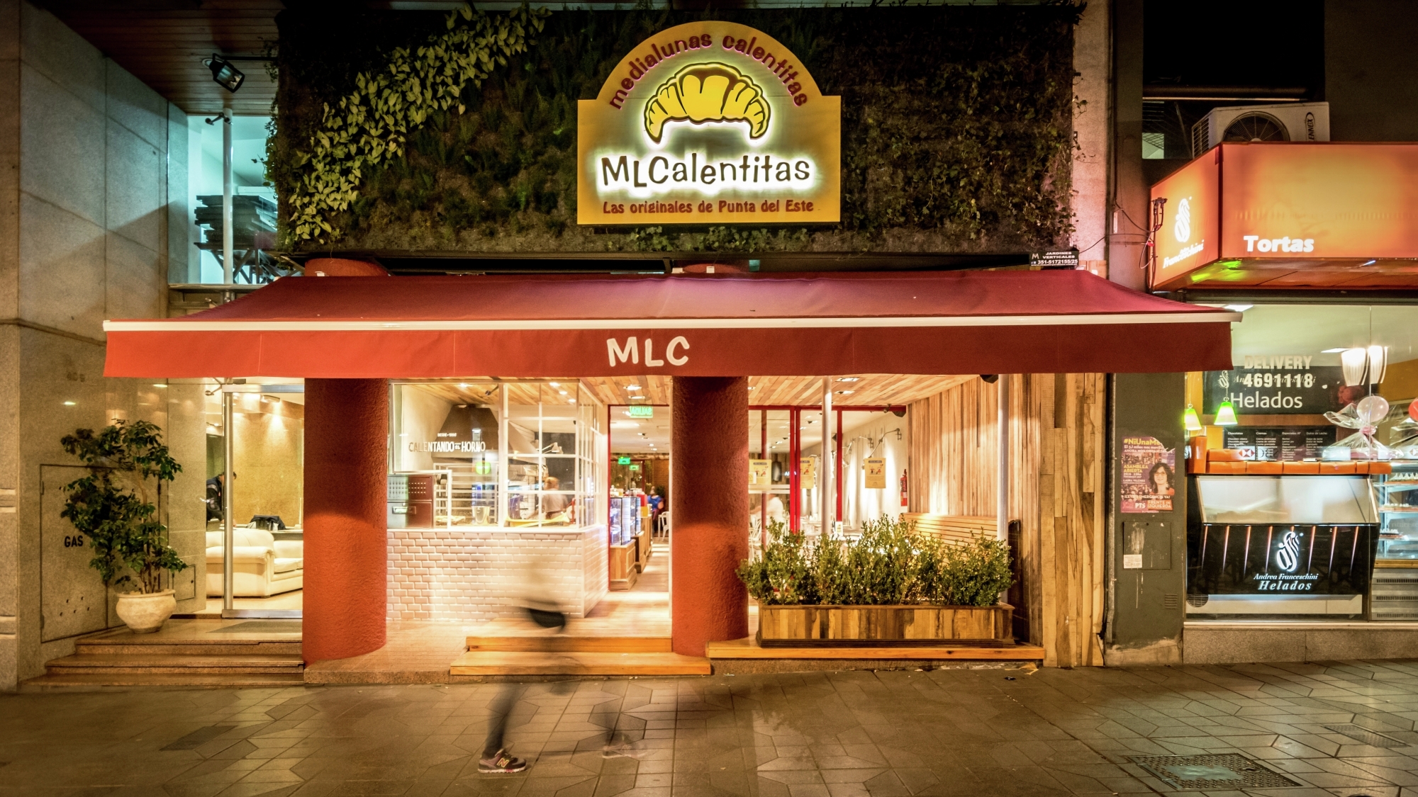 Galería de Panadería Cafetería / Pablo Dellatorre + Estudio