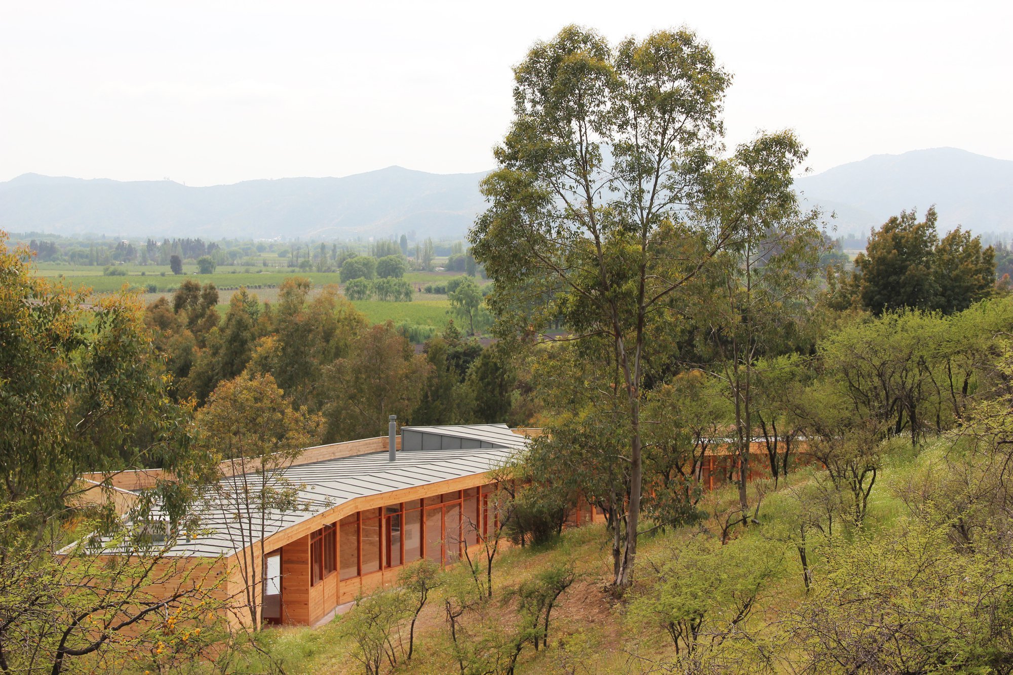 Gallery of Hill's House / Ignacio Correa 2