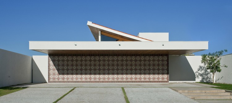 Casa Gedda / Mustafá Bucar Arquitetura - Más Imágenes