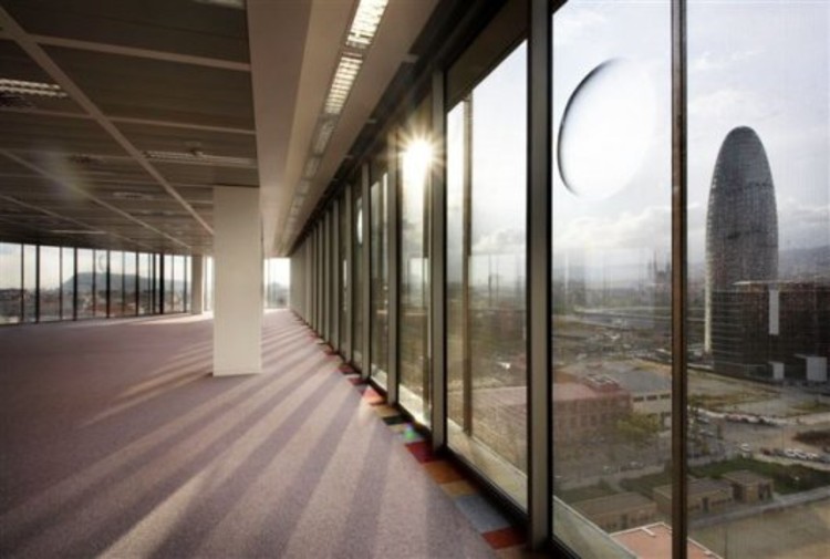 Edificio Corporativo Indra, Barcelona - España © Rafael Vargas