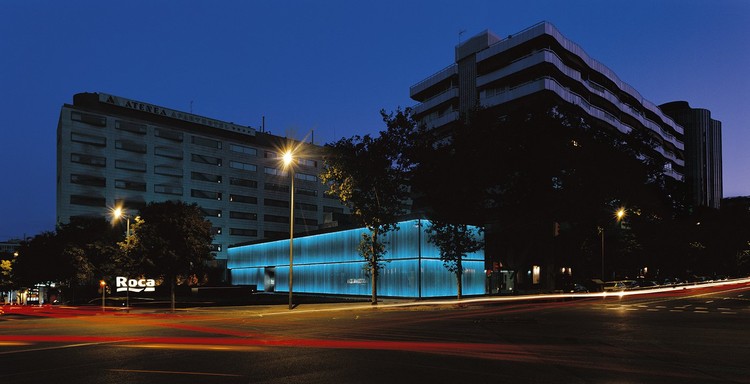 Roca Barcelona Gallery  / OAB - Más Imágenes