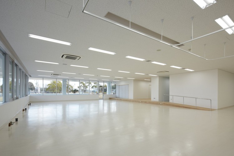 Setsunan University Hirakata / Ishimoto Architectural - Más Imágenes