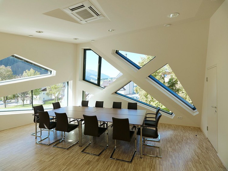 Centro Comunitario en Abfaltersbach / Machné Architekten - Más Imágenes