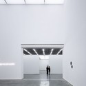 Cubo Blanco Bermondsey / Casper Mueller Kneer Arquitectos - Iluminacion
